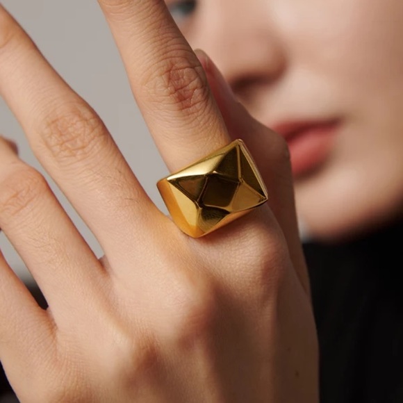 💛Gold plated statement ring - Picture 2 of 6